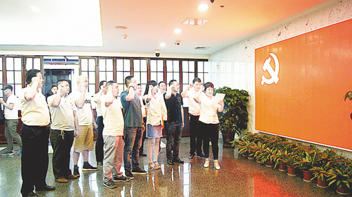 5-1 3(必发）追寻先辈.jpg