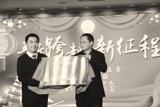 1517395099494392.jpg 2.jpg