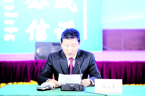 4-6 拉萨市市长果果.jpg
