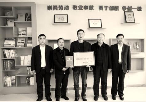 1542103979313314.jpg 1.jpg