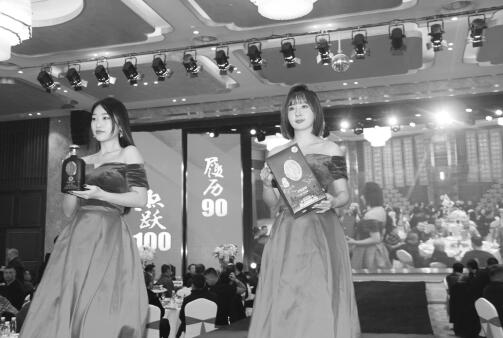 1639126462163704.jpg 2.jpg