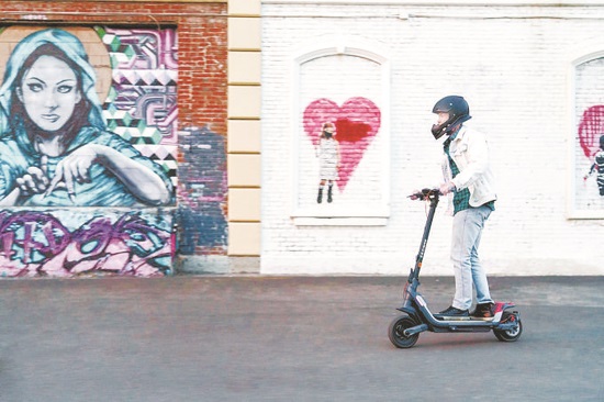 1652004699617055.jpg 4-1 图配文1中企出海.jpg