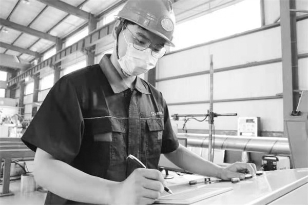 7-2 4 齐心协力战疫情.jpg