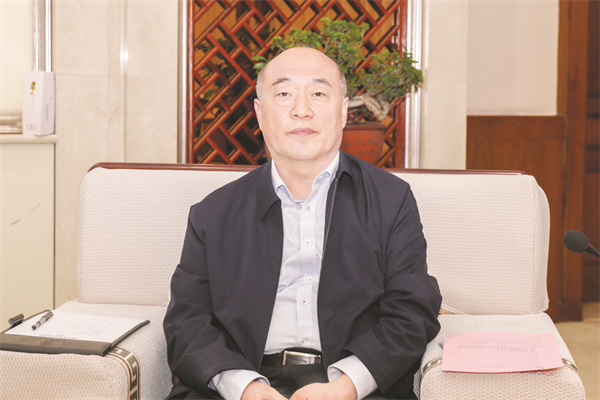 1-5 2-4 汾酒总经理谭忠豹.jpg
