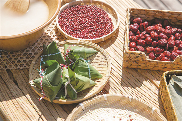 8-2 2五月粽飘香.jpg