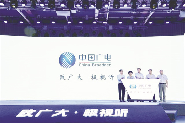 4-3 图配文4三大品牌助推中.jpg