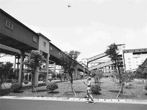 7-1 4 临选厂无人机助力隐患.jpg