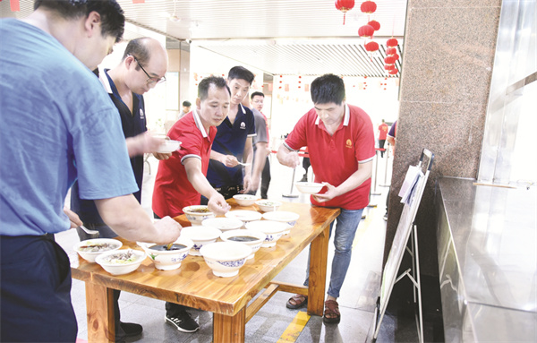 1658141061925226.jpg 8-1 3孙疃矿:入伏第一天.jpg