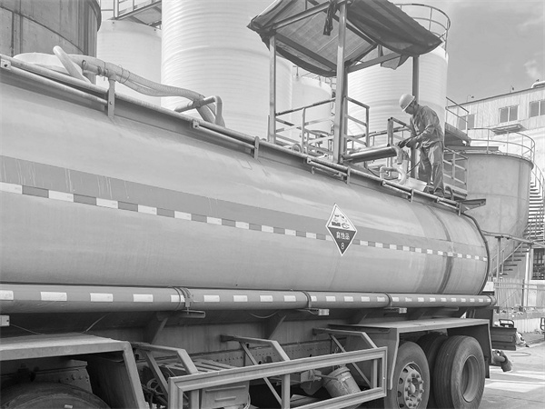 7-2 9鑫克化工上半年实.jpg