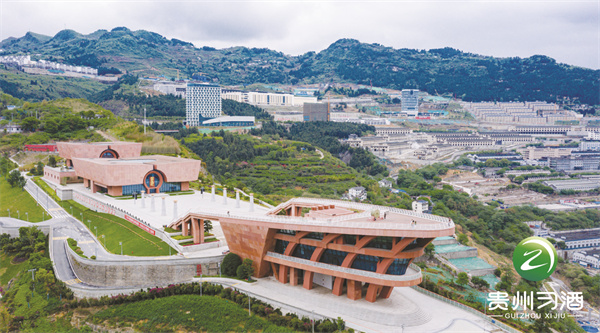 1-2 1 2、(备用）习酒厂区坐落于.jpg