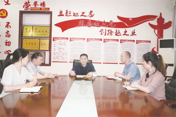 8-4 10 学“禁令”保“畅通”.jpg