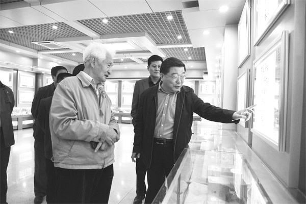 1660308611761123.jpg 2-2 1、2.jpg