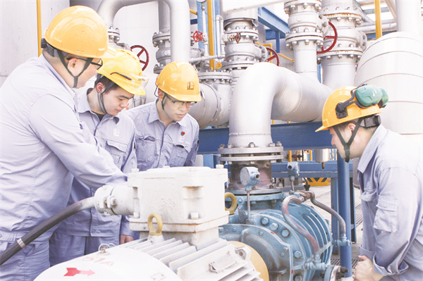 1660567010857205.jpg 5-4 7(图片新闻说明)扬子石化.jpg