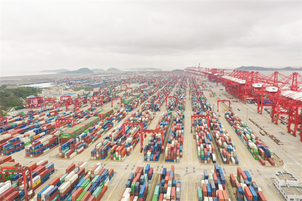 1660748392563381.jpg 4-2 2 上海港全力保障长三角.jpg