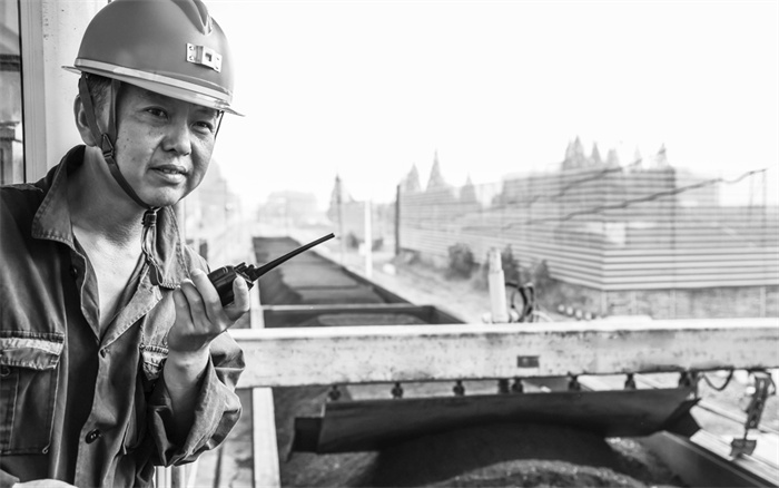 6-4 8-2图片新闻朱仙庄矿开足.jpg