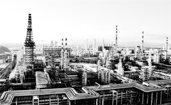 2-1 2 广东石化一联合常减压装置。.jpg