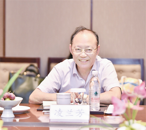 凌兰芳-徐青青摄 (8).jpg