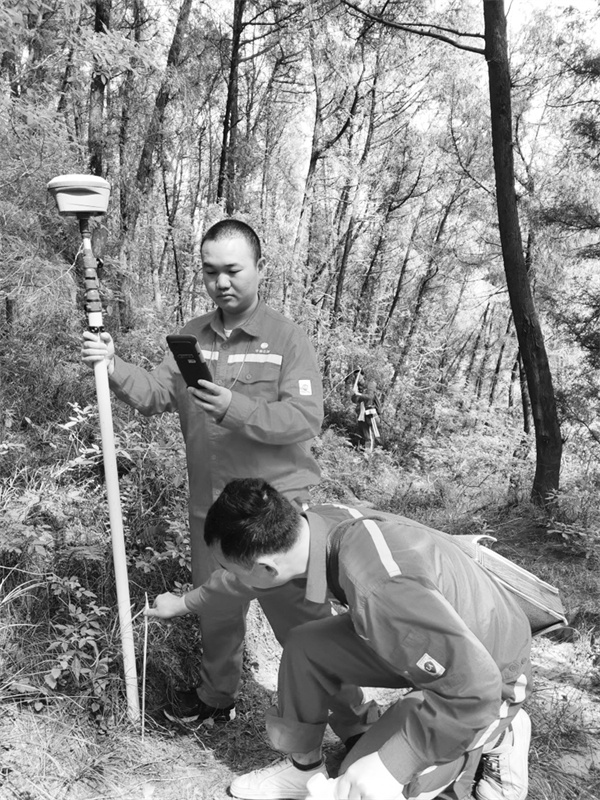 6-2 2 2（备用）“星光”熠熠.jpg