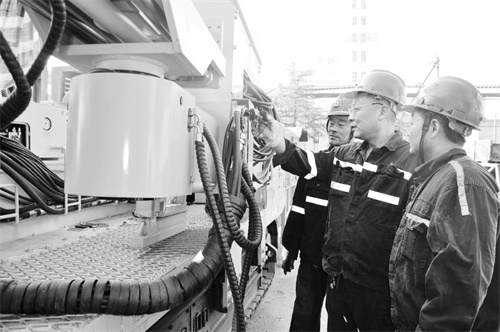 6-3 图配文4给设备“体.jpg