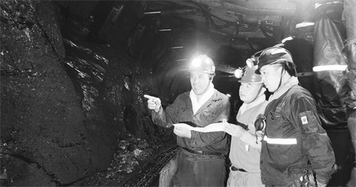 6-1 图配文1翟镇煤矿加强安全管控.jpg