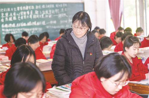 3-6 云南丽江华坪女子高级中.jpg