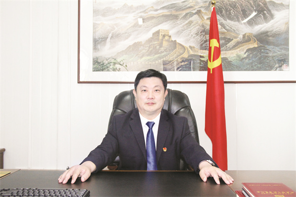 1667297571987316.jpg 1-2 2 坚定信念守正创新.jpg