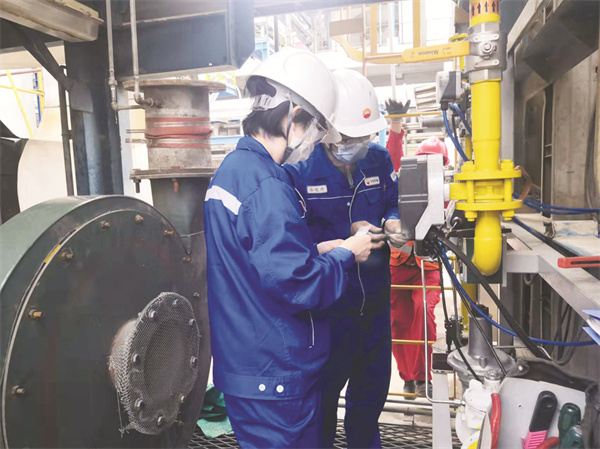 5-2 6 调设备 稳生产100.jpg