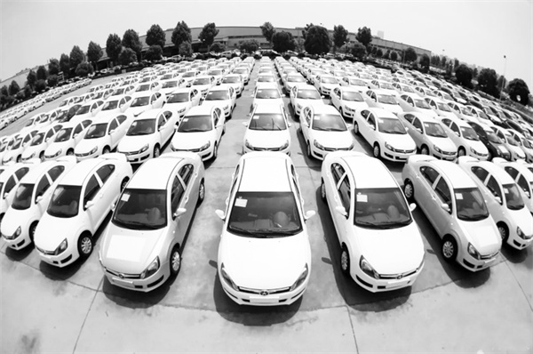 6-2 2 中国新能源汽车.jpg