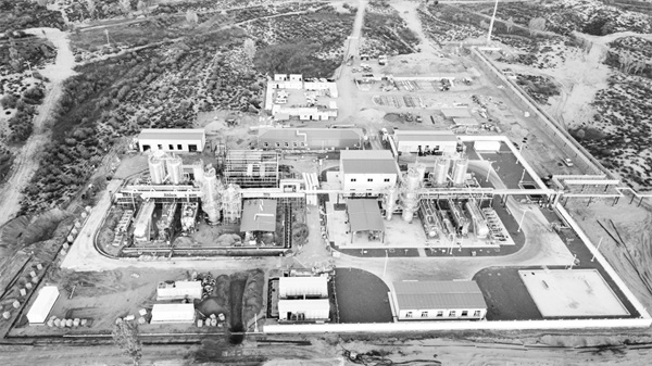 6-1 4 大牛地气田4号脱硫站工.jpg