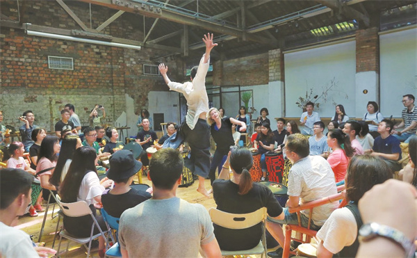 1669203655324528.jpg 4-1 (主图)“集火实验室”活化利用场景:火种计划——鼓圈(文化创意).jpg