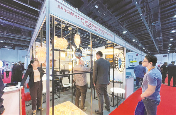 1672230874603499.jpg 4-4 4,12月20日,在阿联酋.jpg