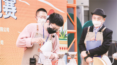 4-2 图配文2品牌.jpg