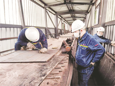 1673700127665021.jpg 1-4 2 该分厂胶接班党员班.jpg