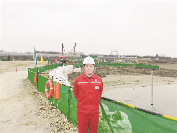 8-1 3 李天伟：扎根一.jpg