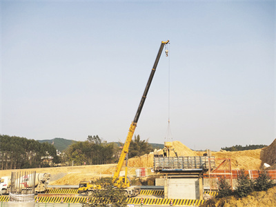 4-8 4 配中铁文.jpg