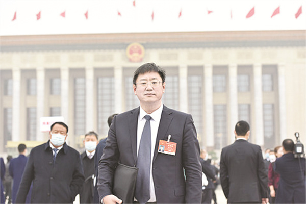 6-9 1 9 一汽解放大连柴油机有限.jpg