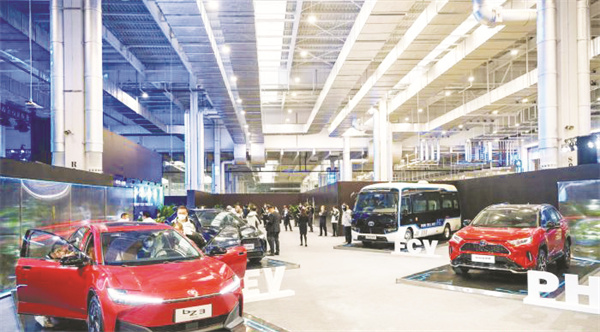 4-1 1 丰田旗下部分车型。 佟郁 摄.jpg