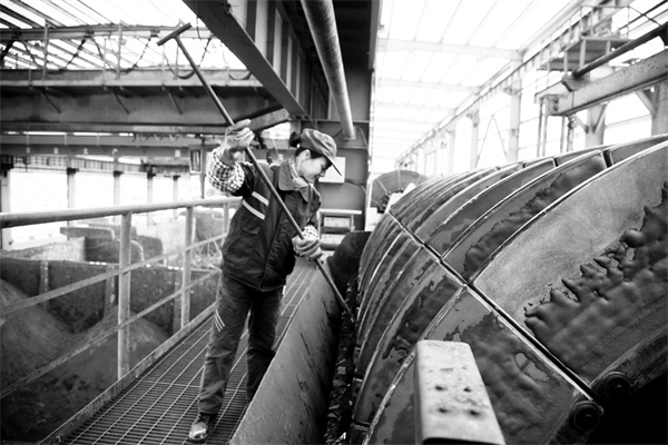 7-1 2新桥矿业实现生产经营首季“开门红”.jpg