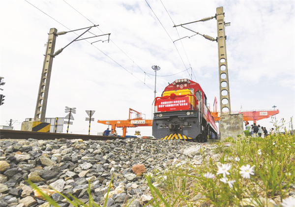 4-1 6 4月26日，“法国邮政.jpg