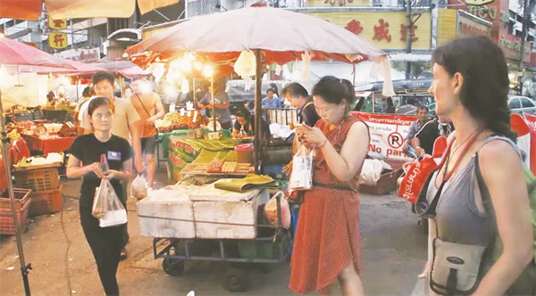 4-4 4 解禁“路边摊.jpg