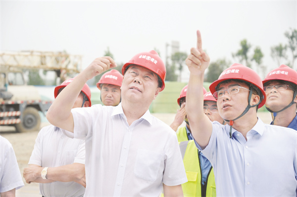 5-1 1 从建筑工匠到新时代劳模.jpg