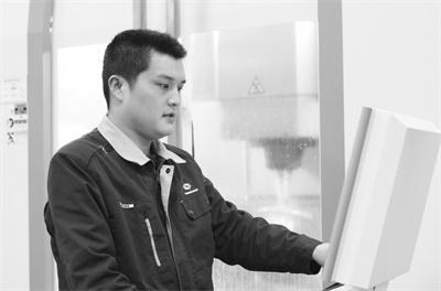 1683960689573460.jpg 6-4 图配文4赵喜涛:勤学苦.jpg