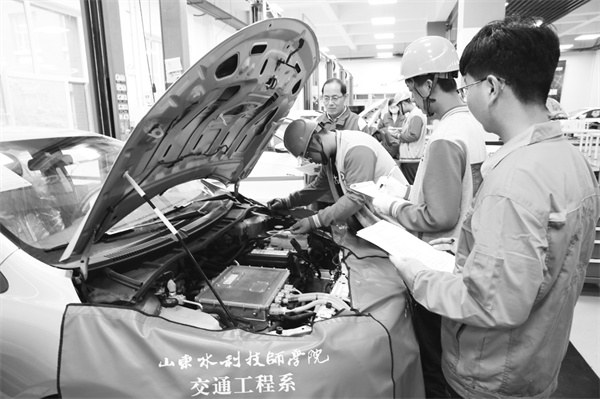 6-4 补稿1 赛教融合 以赛促教250.jpg