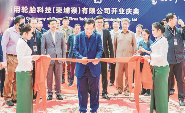 5-1 1 柬埔寨首相洪森.jpg