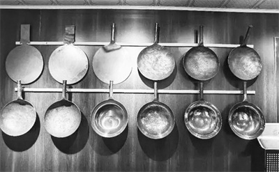 2-2 图配文2章丘铁锅.jpg