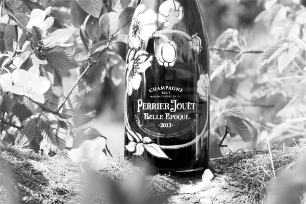 2-1 图配文1法国香槟.jpg