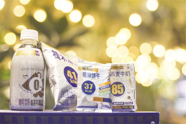 1-1 图配文1 1旺旺旗下主打低糖低卡产品.jpg