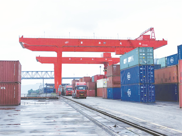 4-1 1 在长寿区的重庆化工码.jpg