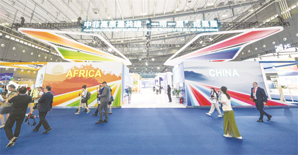 1-1 1 1,6月29日，在长沙国际会.jpg