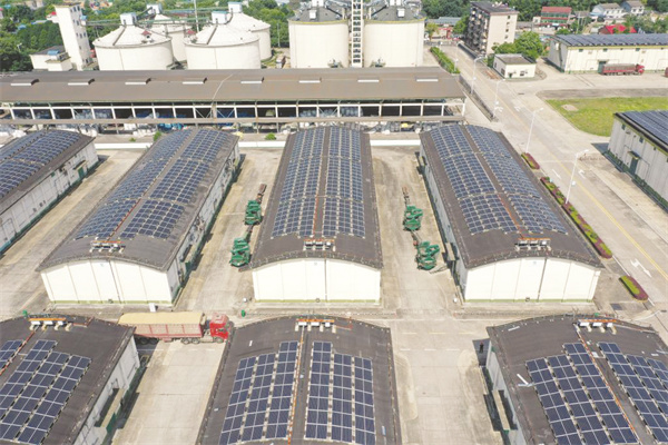 8-3 3 升级农机 提质粮仓.jpg